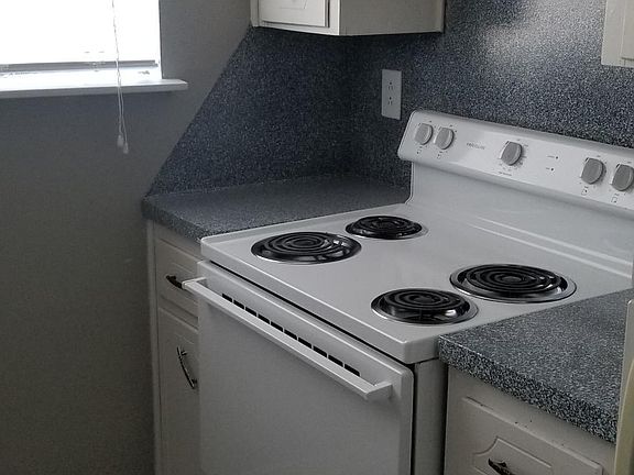 4th image of 1106 Ronstan Dr APT 4
