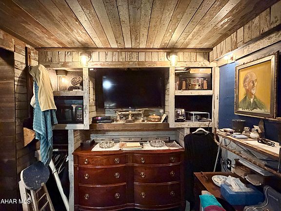 21st image of this home