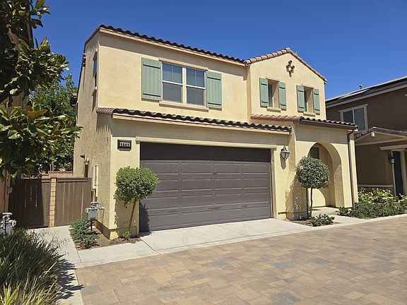 2nd image of 3903 S Merryvale Way