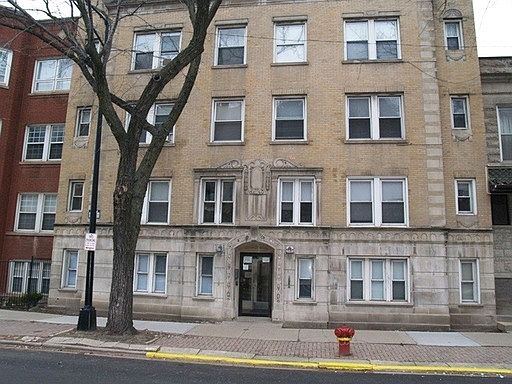 2nd image of 4024 N Ashland Ave APT 112