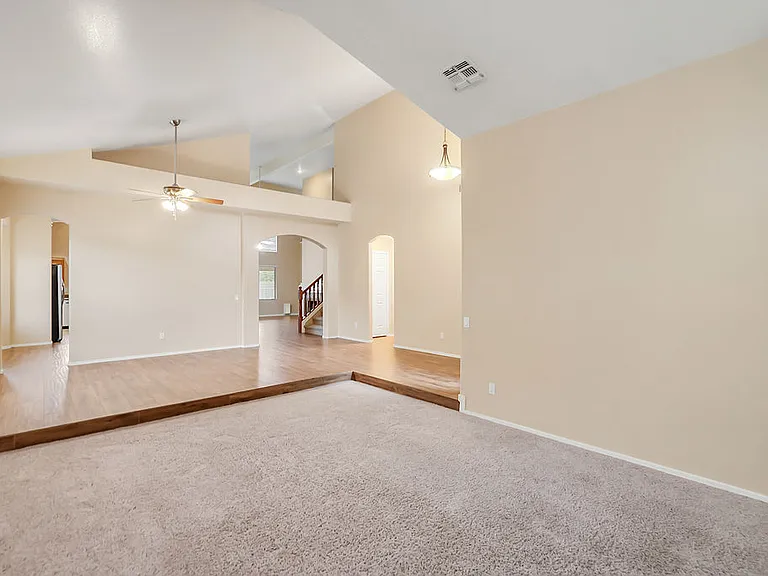1380 N Concord Ave — Photo 6