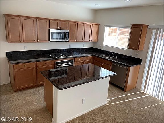4th image of 7763 Pyrenees Park Dr