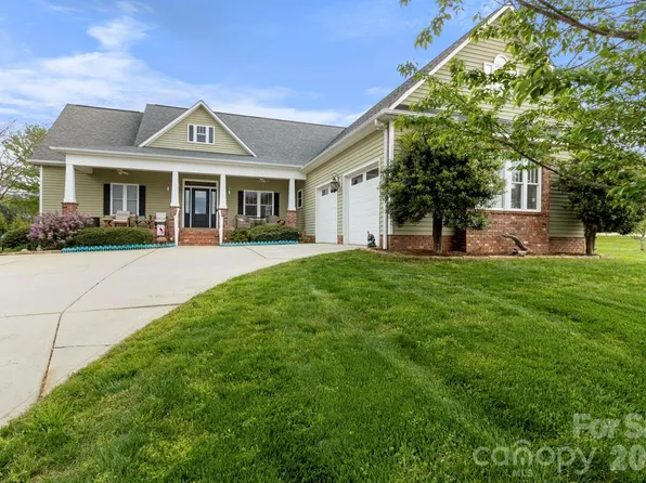 557 Luther Dr, Iron Station, NC 28080