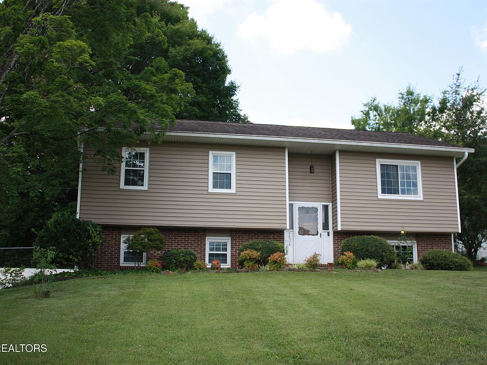 1st image of 7709 Windsong Rd