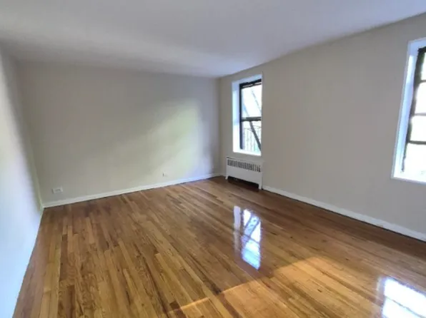 14318 84th Ave Floor 2, Jamaica, NY 11435