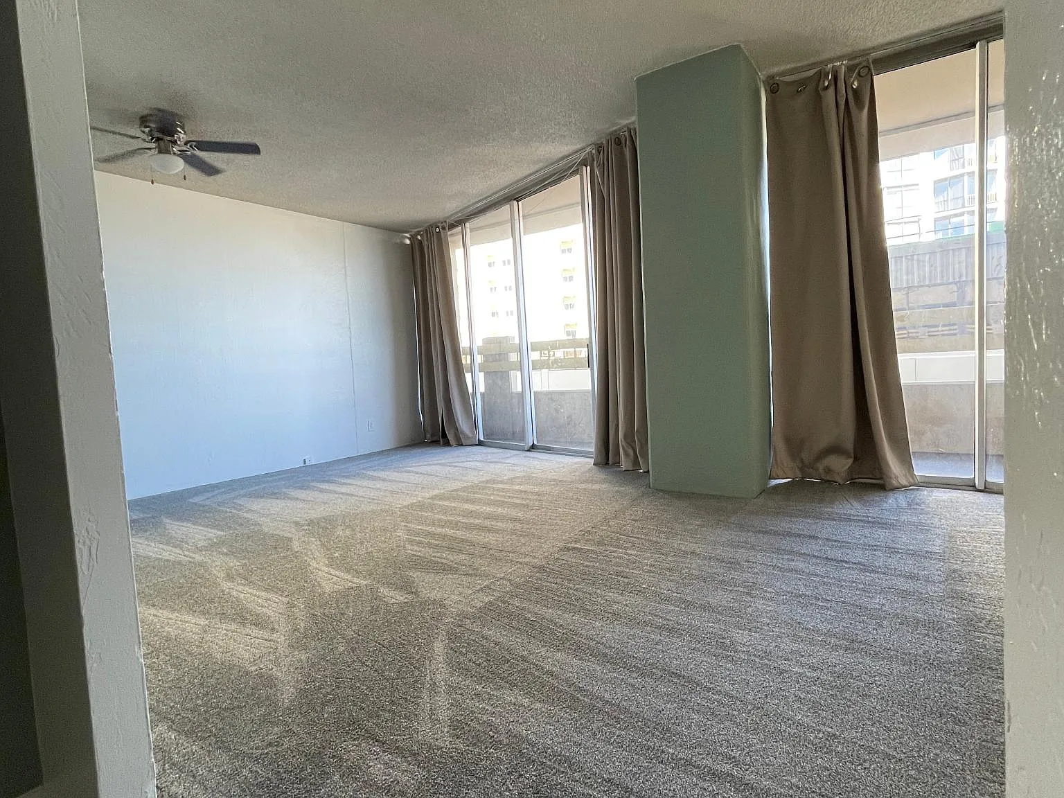 Studio, 425 sqft, $1,300 — Photo 4