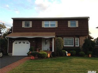 68 Ontario Ave, Massapequa, NY 11758