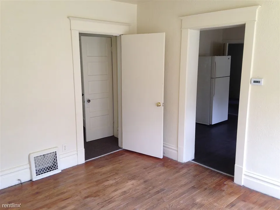 Hardwood floors in main living area!