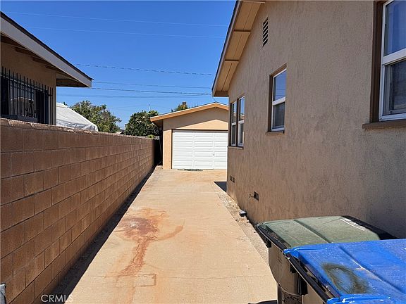 3rd image of 13317 Corby Ave