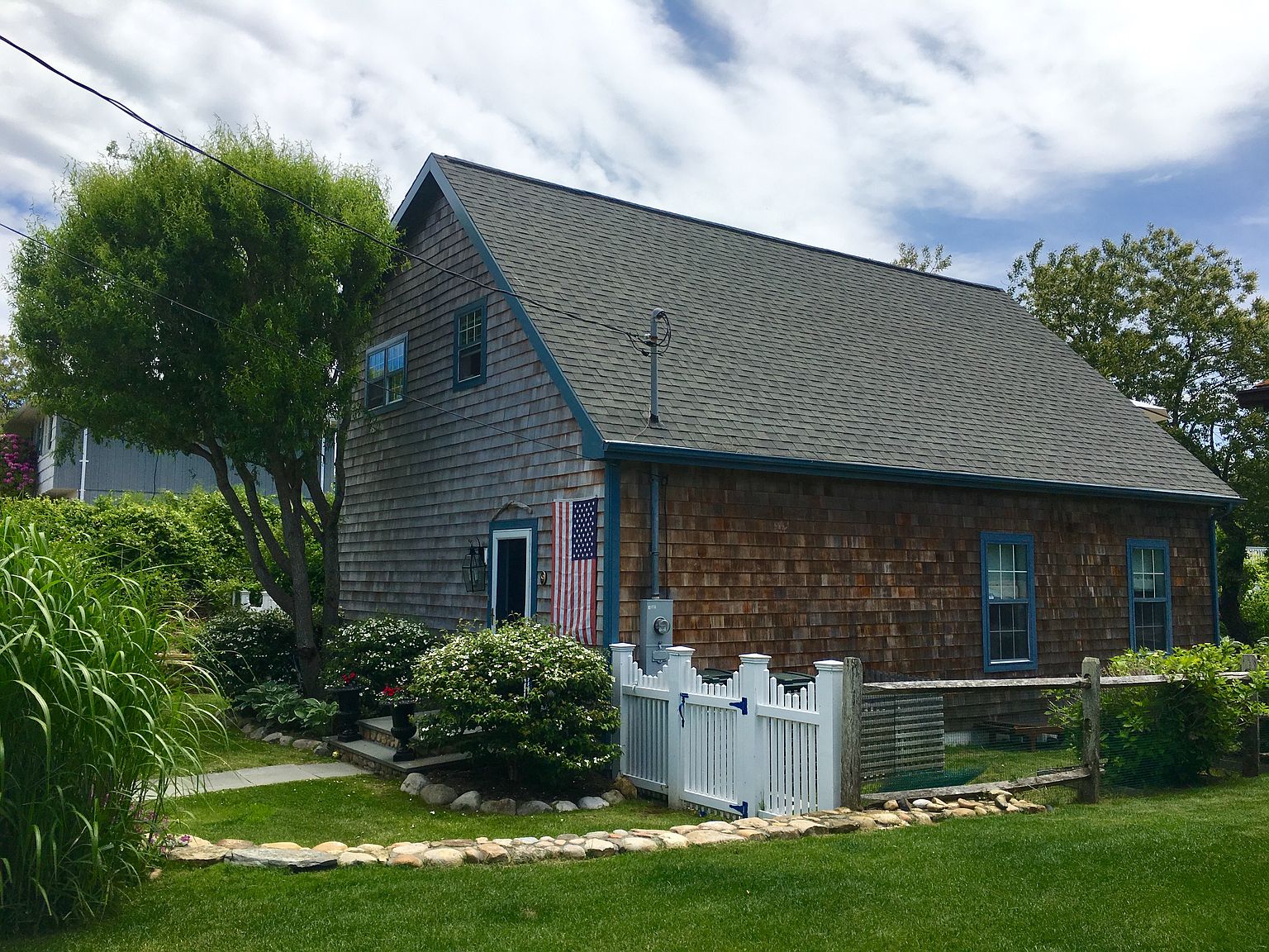 9 Hoppin Ave, Montauk, NY 11954 | Zillow