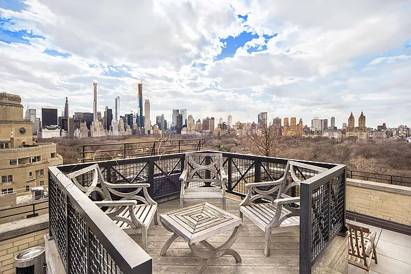 Sold by Stribling | media 12