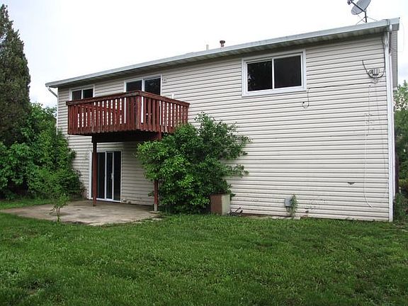 4th image of 119 W Schubert Ave