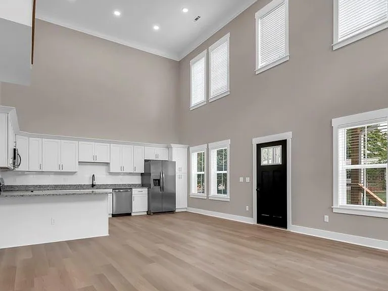 181 Circle Dr W — Photo 20