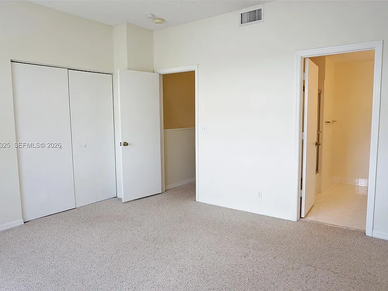 1868 Salerno Cir #1868 — Photo 15