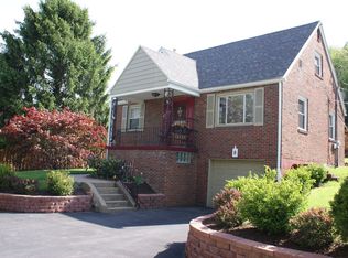 8 Short St, Avella, PA 15312