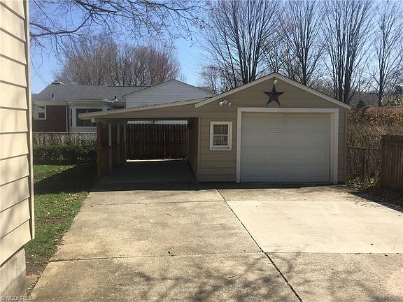 2nd image of 305 Prairie Dr