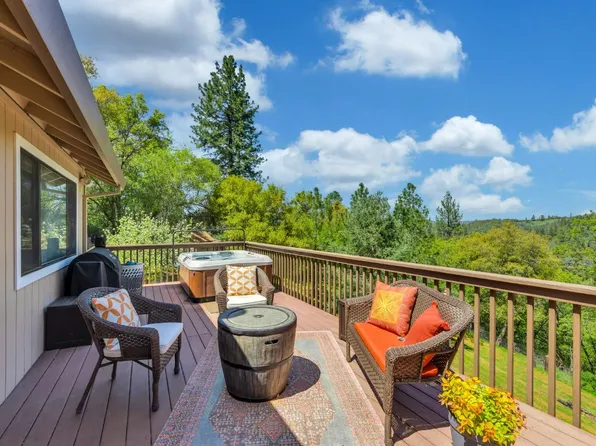 141 Tiger Lily Rd, Pilot Hill, CA 95664