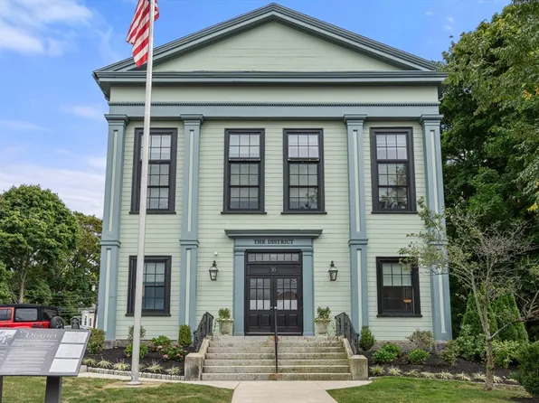 30 S Main St Unit 103, Ipswich, MA 01938