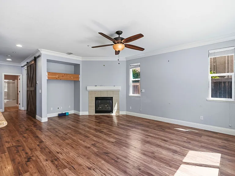 871 Larkspur Ln — Photo 19
