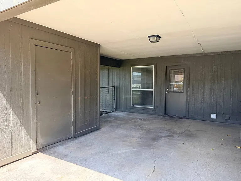 3807 William St — Photo 20