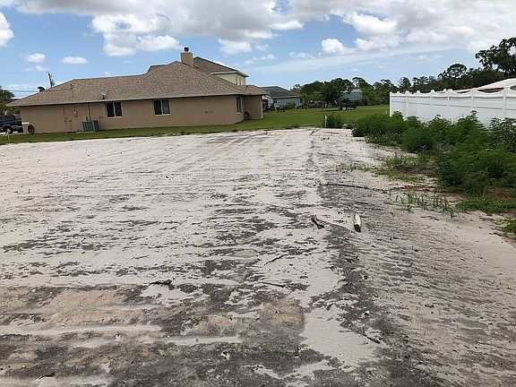 2nd image of 6336 NW Topaz Way