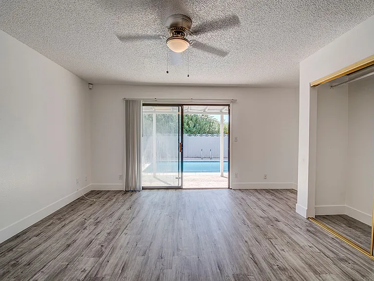 5461 Palmyra Ave — Photo 37