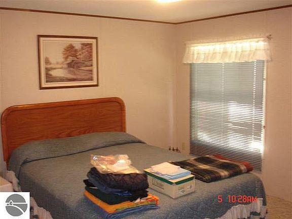 5th image of 4197 E Anne St