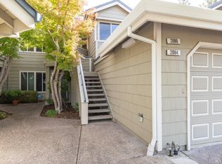 2086 Stonefield Ln, Santa Rosa, CA 95403