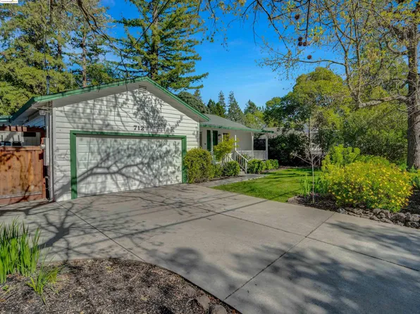712 Laurel Dr, Walnut Creek, CA 94596