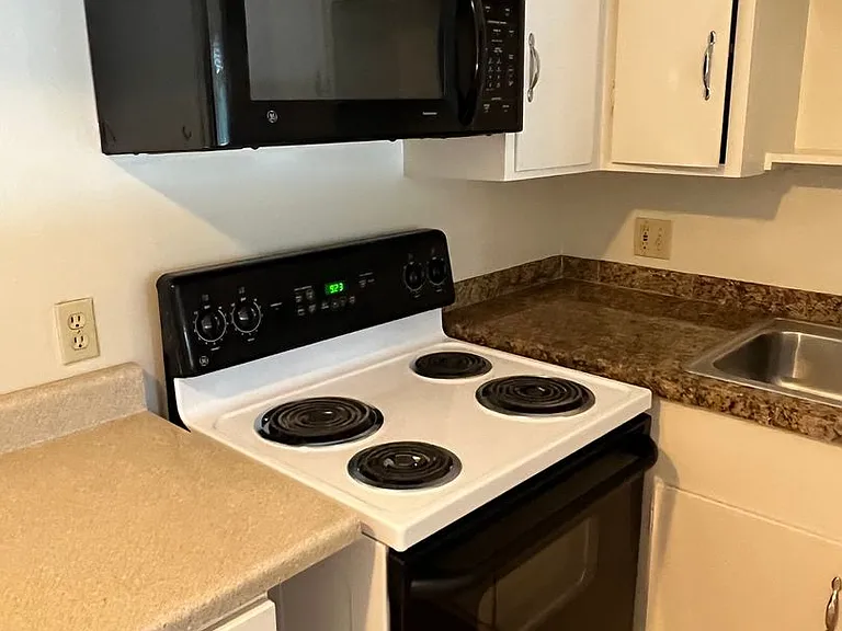2982 Magliocco Dr — Photo 10