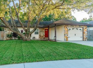 11446 Walsingham Rd, Seminole, FL 33778