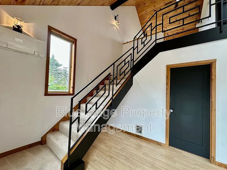 262 Lotzgesell Rd — Photo 12