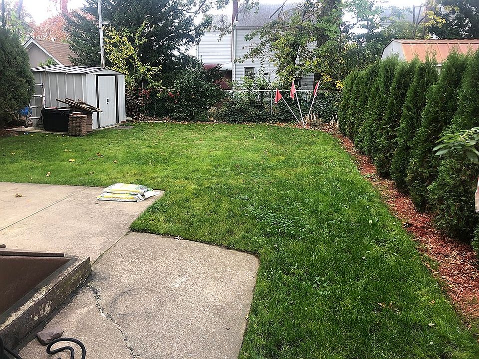 2nd image of 132 Knapp Ave