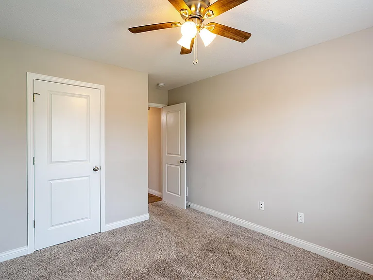 5502 Geyser Blvd — Photo 17