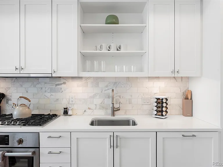 1750 Wewatta St #1127 — Photo 10