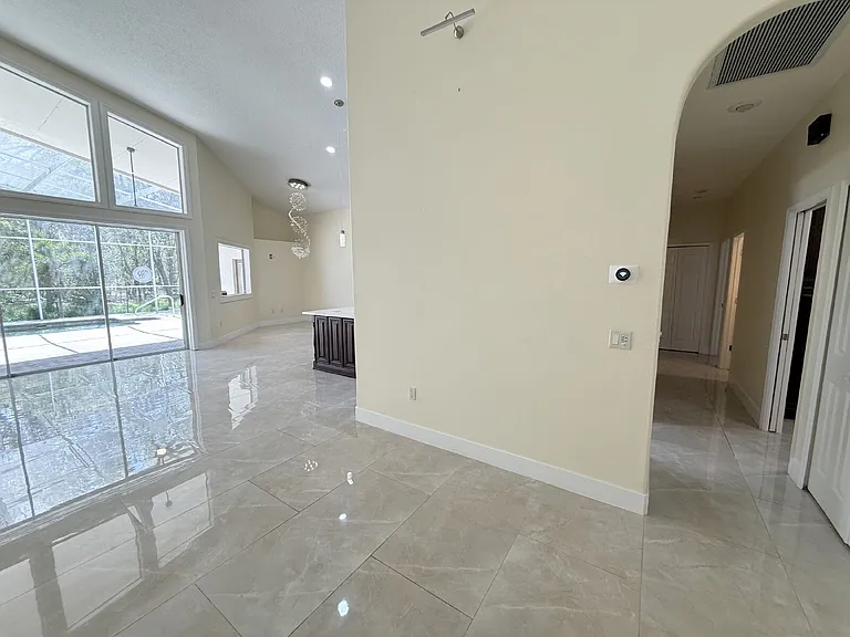 1024 Hagen Dr — Photo 9
