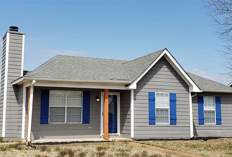 2nd image of 2517 Country Trail Dr
