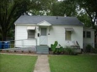 705 NW A St, Bentonville, AR 72712
