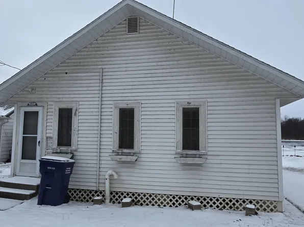 1013 N Edgewater St, Silver Lake, IN 46982