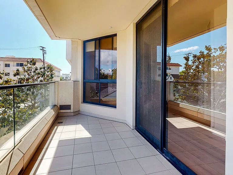 701 Ocean Ave #311 — Photo 35