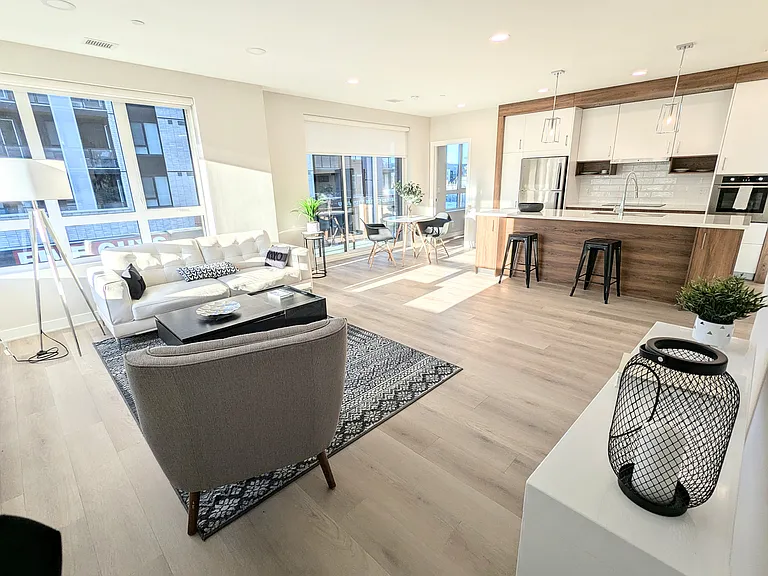 4030 University Ave NW — Photo 17