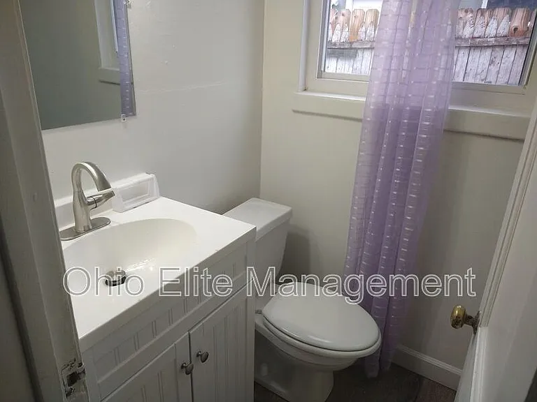1050 Republic Ave — Photo 9