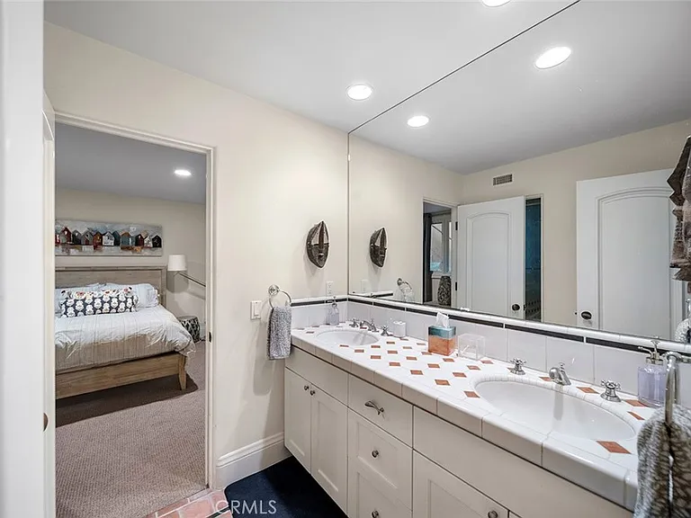 839 Emerald Bay — Photo 43