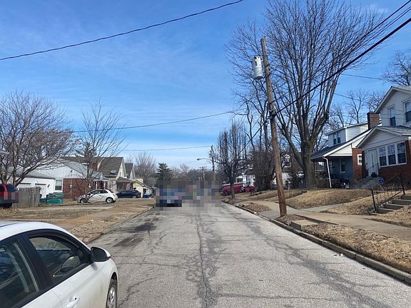 5th image of 2649 Lyle Ave