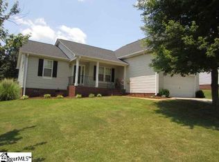 110 Shearbrook Dr, Mauldin, SC 29662