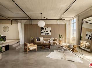 825 E 4th St APT 209, Los Angeles, CA 90013