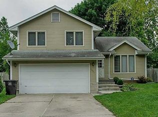 5021 Bel Aire Rd, Des Moines, IA 50310