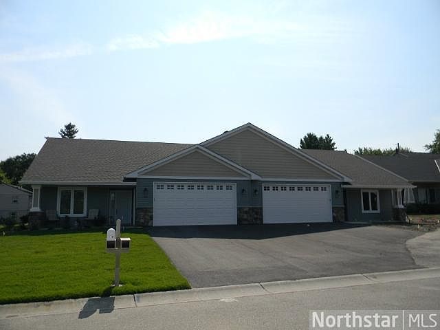 1st image of 124 Rosewood Ln