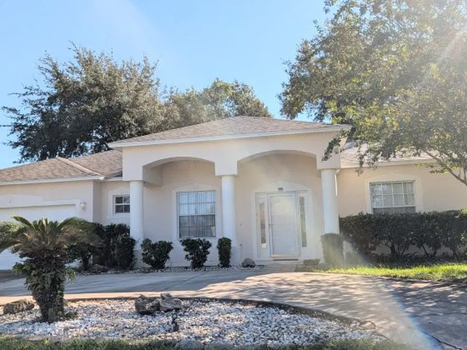 7 Fairmont Ln