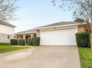 1416 Santa Elena Plz, Dallas, TX 75211